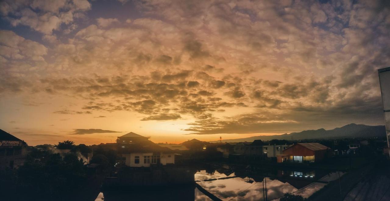 Hotel Mandari Булеленг Экстерьер фото