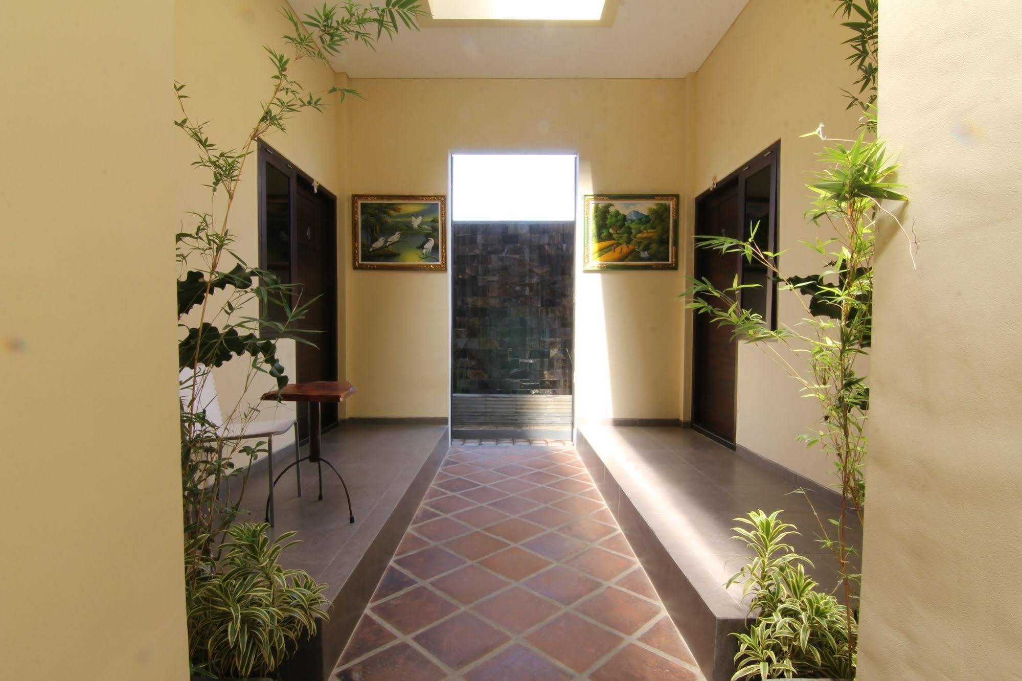 Hotel Mandari Булеленг Экстерьер фото